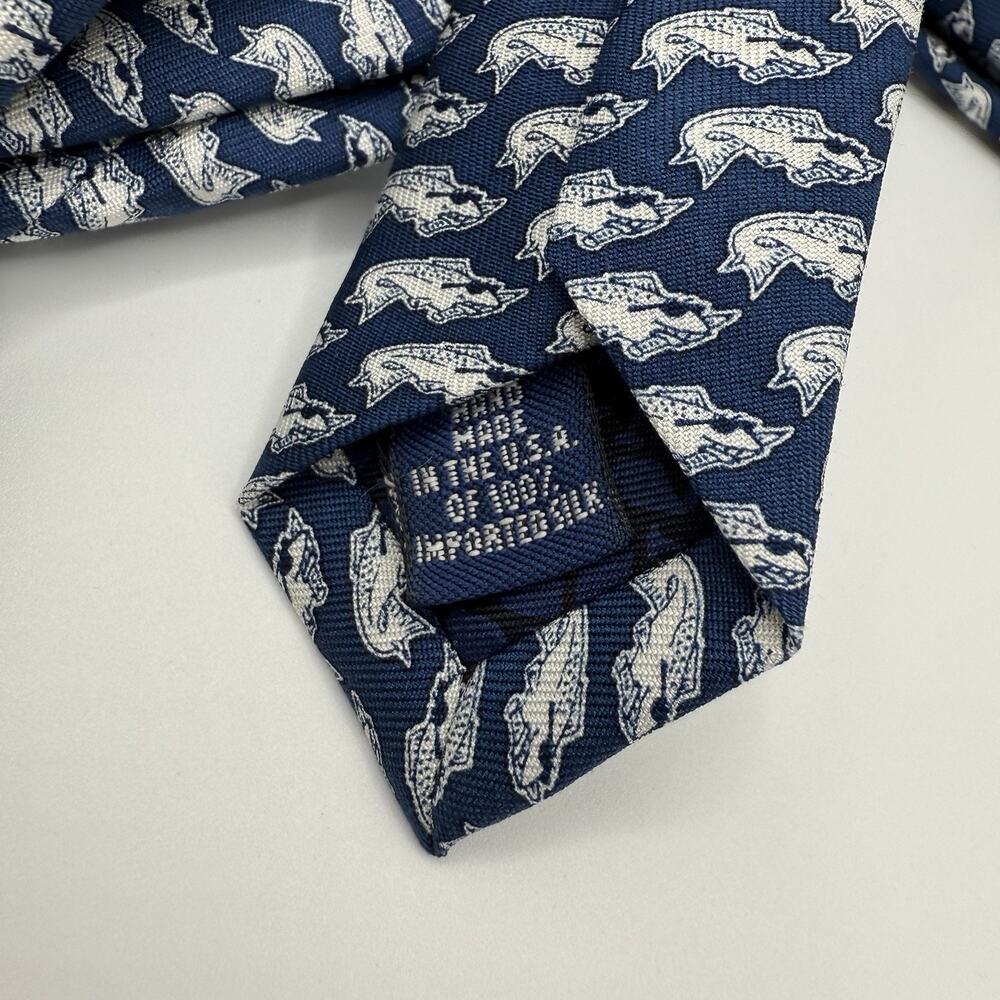 Vineyard Vines 100% Silk Tie Blue Navy/White Fish Print Sunglasses Fun Quirky‎ - Picture 8 of 10